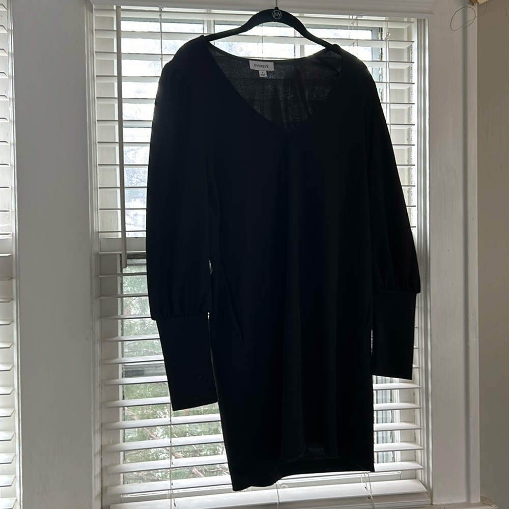 Black long sleeve dress